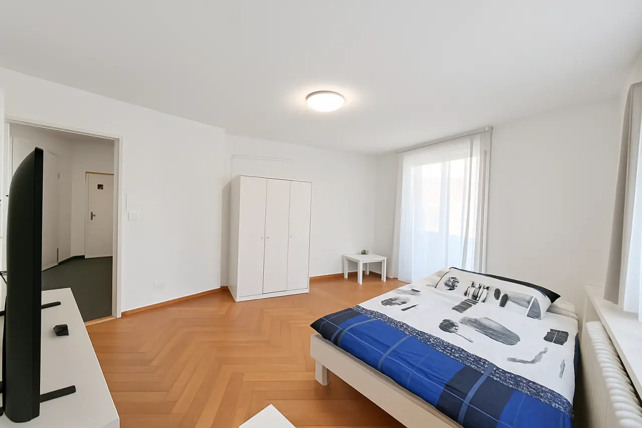 Möbliertes WG-Zimmer Dorfstrasse, Kollbrunn